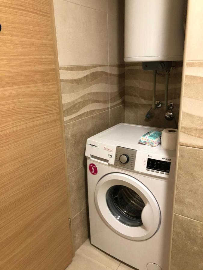 Wonderful Studio Apartment In Skopje Center Luaran gambar